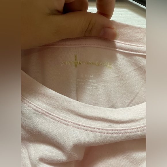 American Eagle T-shirt - Picture 2 of 2
